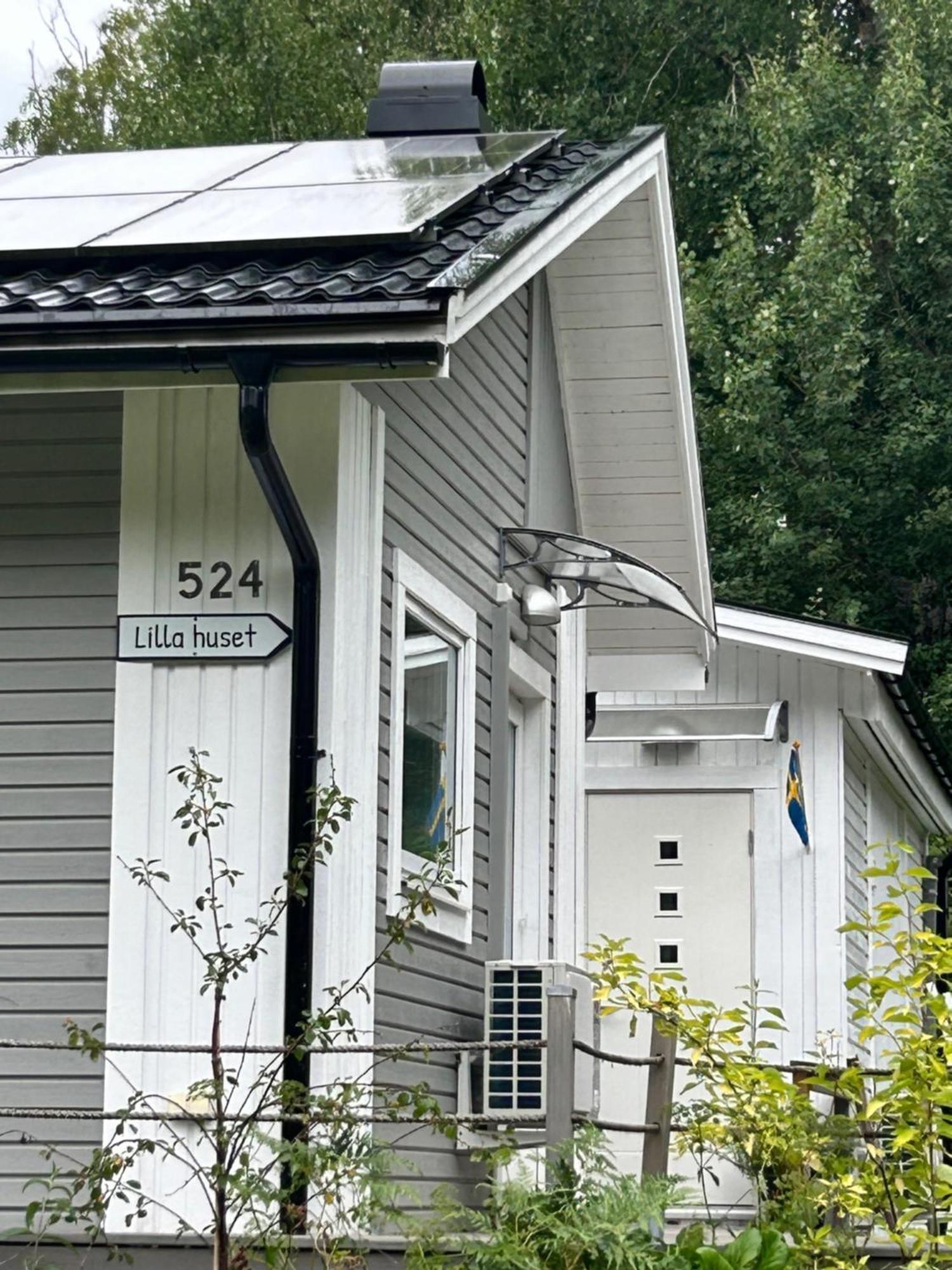 أوربرو Lilla Huset Bed & Breakfast - Countryside Guesthouse, Free Parking المظهر الخارجي الصورة