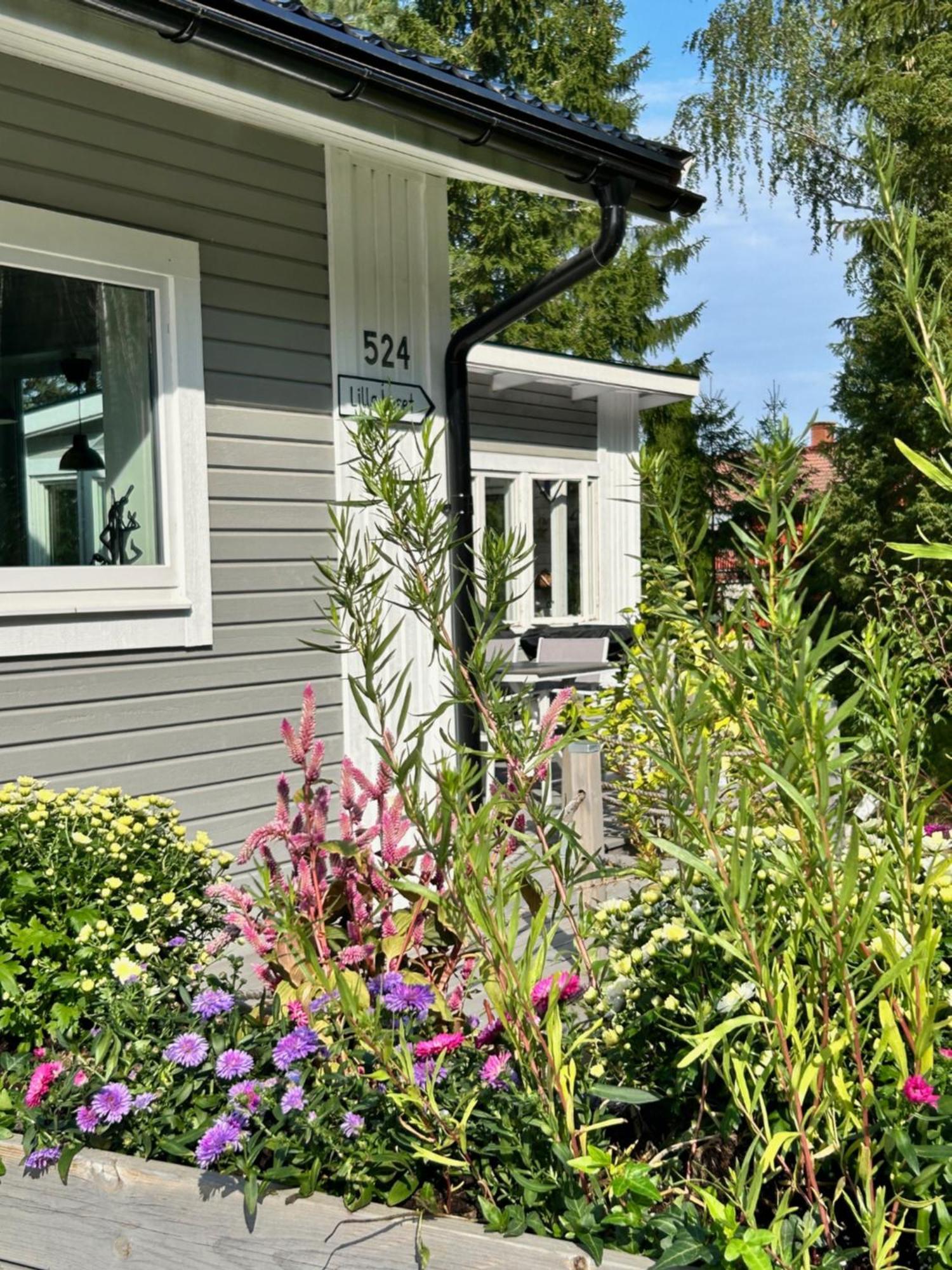 أوربرو Lilla Huset Bed & Breakfast - Countryside Guesthouse, Free Parking المظهر الخارجي الصورة